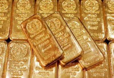 Gold Declines 1% After U.S. Jobs Data