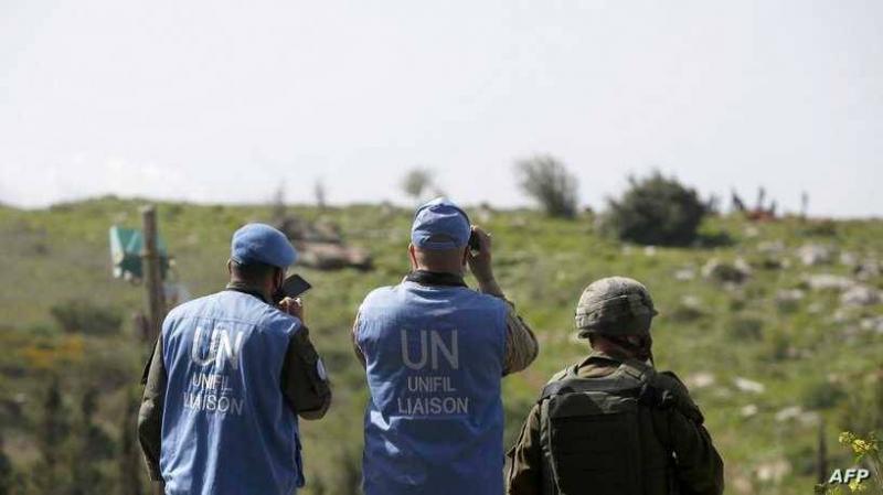 UN Observers Inspect the Blue Line