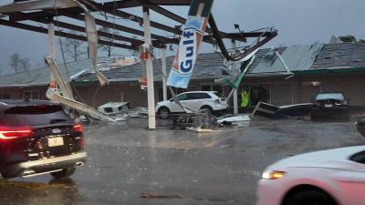Snowstorms and Floods Hit the United States