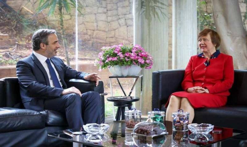 Mouawad Meets Frontska: To Overcome Stalemate and Clogging