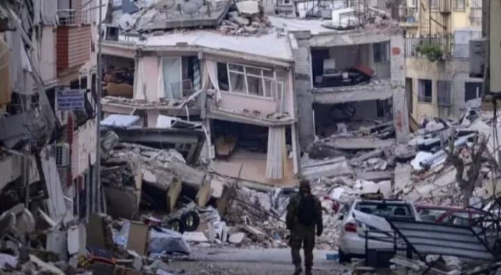 Death Toll from Earthquake Exceeds 50,000 as Strong Tremors Continue