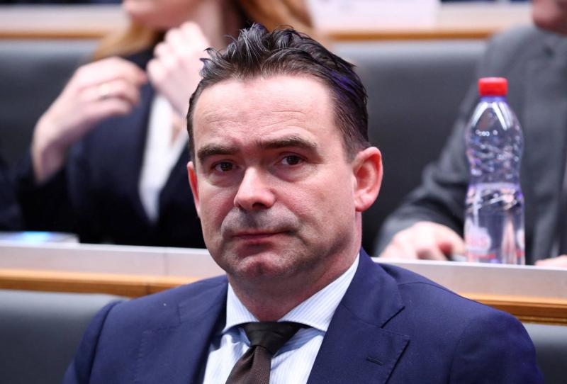 Dutch Federation: Overmars Punished for Misconduct