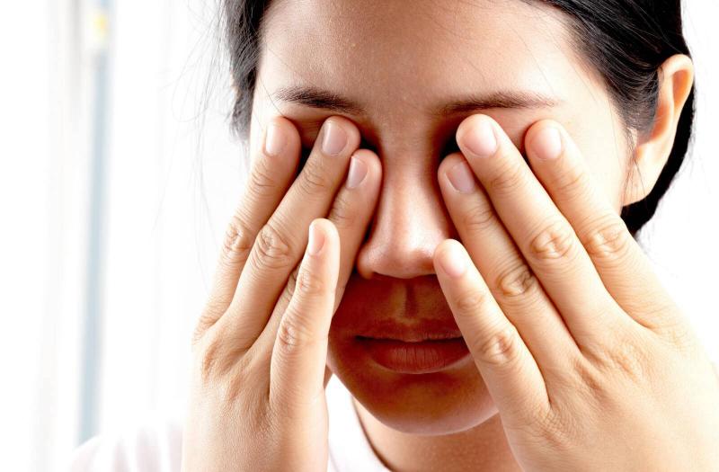 Not Black! What Color Do We See When We Close Our Eyes?