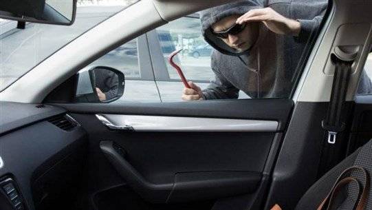 To Prevent Your Cars from Being Stolen: Security Tips