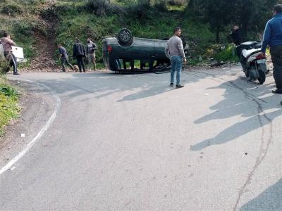 Title: Van Carrying Teachers Overturns