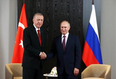 Erdogan Informs Putin He Will Continue Efforts to Revive the "Grain Initiative"