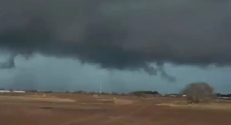 Dark Skies Over Oman as Military Helicopters Respond (Video)