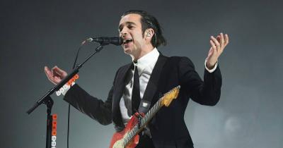 Kiss from the Singer to His Colleague Cancels Festival in Malaysia