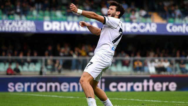 Title: Last-Minute Goal Lifts Napoli in Italian Serie A Standings