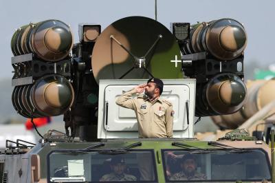 Pakistan Launches Intense Strikes Inside Iranian Territory