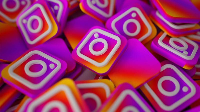 Hidden Game in Instagram Messages