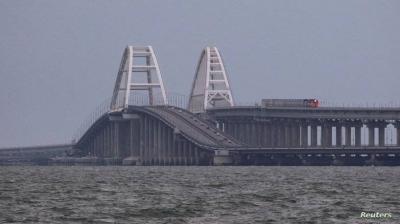 Ukraine Strikes Putin's Bridge.. and He Vows to Respond