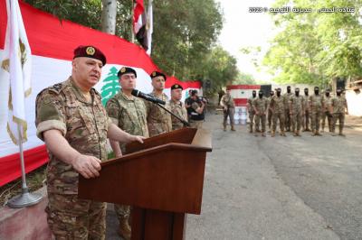 Title: Army Commander Tours and Offers Assurances