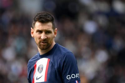 Oxer's Drop and Ren's Qualification for the Europa League; Messi's Sad End