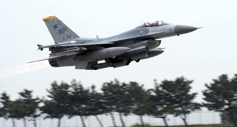 U.S. F-16 Fighter Jet Crashes Off South Korean Coast