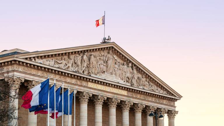 France: Resolution Condemning the 