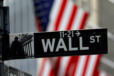 Wall Street Closes Down