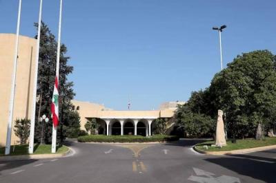 المرشحون الى الرئاسة يراقبون انتخابات أميركا وأستراليا