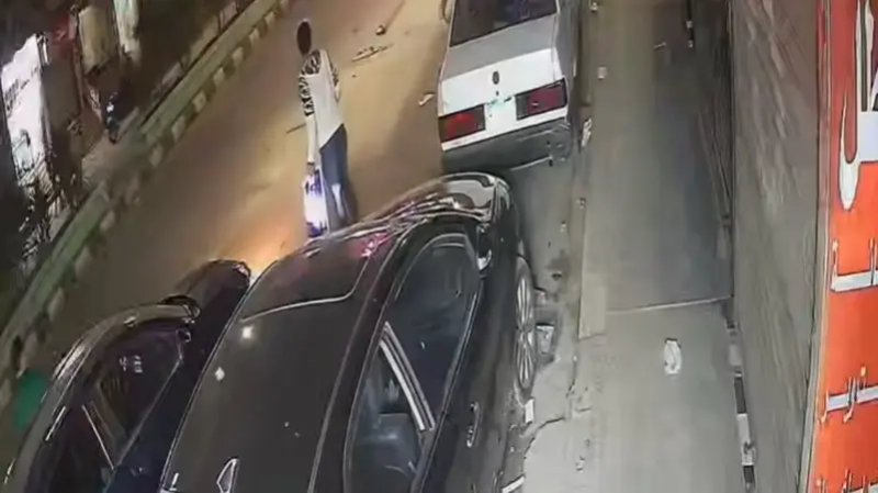 Egyptian Driver Enters Shops with His Car Due to Hypoglycemia