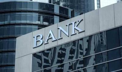 Title: Woman Attempts to Storm Bank in Tripoli to Demand Her Deposit