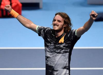 Tsitsipas Reaches Round of 16 After Victory Over Garin