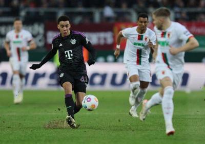 Bayern Munich Signs Defender Sasha Boey from Galatasaray