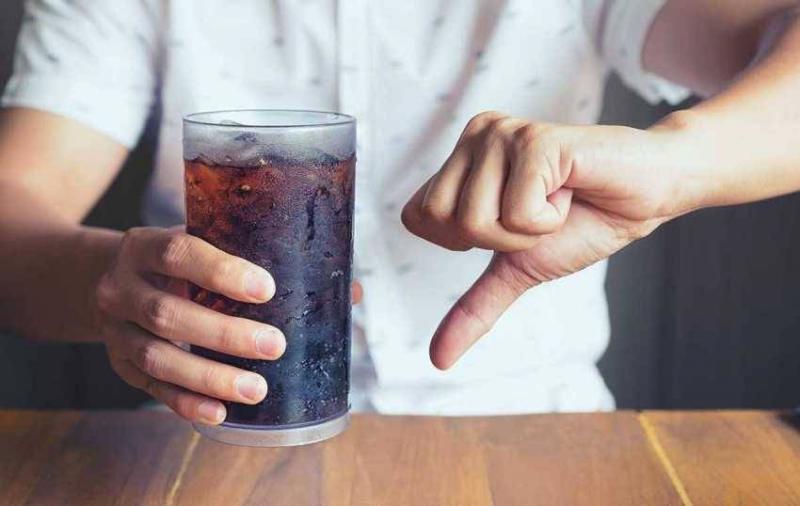 Sugary Drinks Threaten Men with Baldness!
