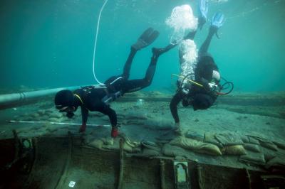 Spanish Archaeologists Aim to Salvage 2,500-Year-Old Phoenician Shipwreck