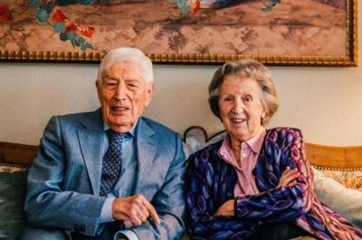 Former Dutch Prime Minister Dies with Wife by Euthanasia