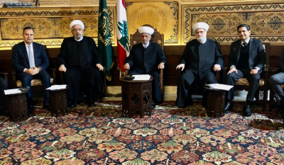 Title: Mufti Daryan Discusses Palestinian Issue with Visitors