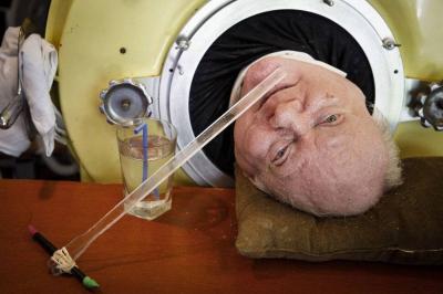 Death of an American Who Lived 70 Years Inside a Iron Lung