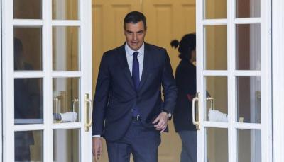 Spanish Prime Minister Decides to Stay in Office