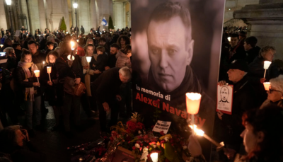 Over a Thousand People Gather in Moscow to Bid Farewell to Navalny