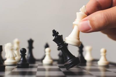 "Al Ain Chess Club Crowns Winners of Sha'ban Month Championship"