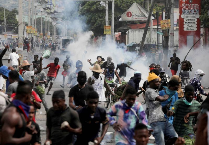 Haiti Spirals Out of Control: Siege, Clashes, and Closed Airport