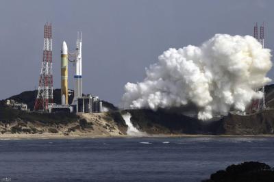Title: Explosion of the KAIROS Rocket Shortly After Launch - Video