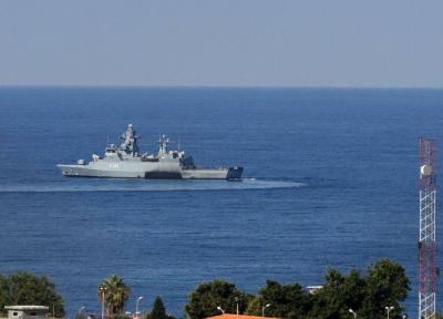 Major Shipping Companies Halt Routes Through the Red Sea