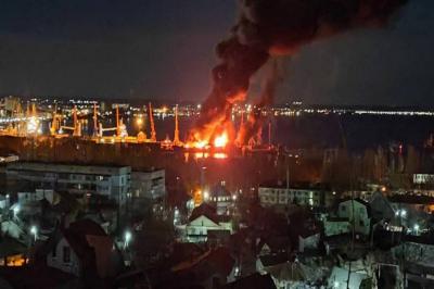 Massive Fire in Odesa Port Due to Russian Missile Strike