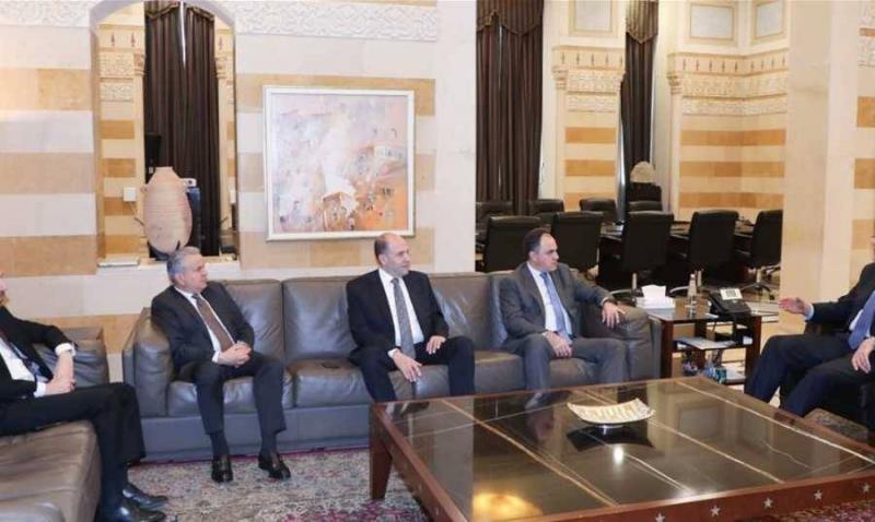Title: Mikati Receives Delegation from 