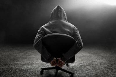 "Strange Incident": Woman Attempts to Kidnap TV Host!