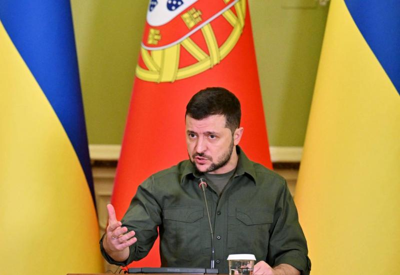Zelensky: Russia Targeted Ukraine with Thousands of Bombs in April