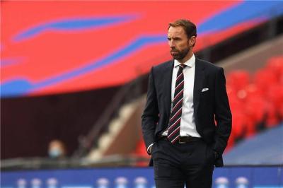 Southgate Aims to Utilize Alexander-Arnold in Midfield