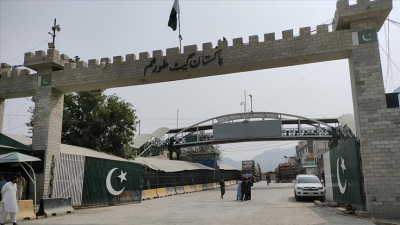 Title: Pakistani Defense Minister: We Will Attack Afghanistan If "Taliban" Is Not Deterred