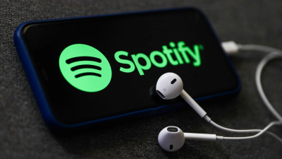 Spotify Utilizes Google's AI for Podcast Recommendations