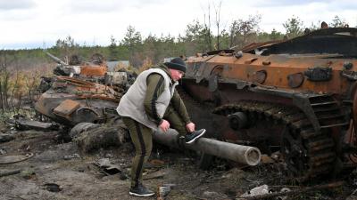 Russia Loses Tank Stockpile in Ukraine