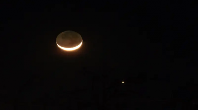 Cosmic Kiss Between Jupiter and the Moon on Valentine's Day?