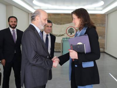 Meeting Between Geagea and Shia: Dialogue as Proposed by the Opposition is "Distraction"