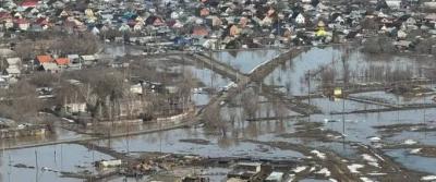Floods in the Urals, Russia Cause Dam Collapse and Evacuations (Video)