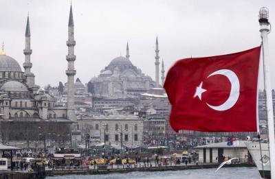 Casualties in Armed Attack on Café in Istanbul