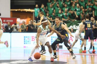 Wisdom Ties Series Against Al-Riyadi in Fiery Showdown